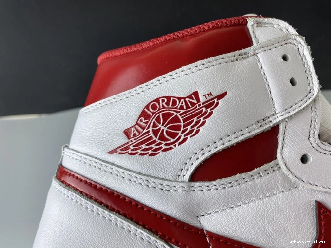 Cheap Air Jordan Red 555088-103 1 Retro Metallic (2017) 0724